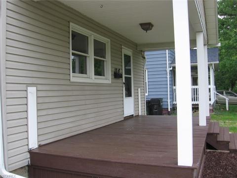 106 Euclid St, Elyria, OH 44035 photo 3