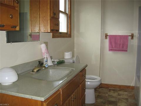 106 Euclid St, Elyria, OH 44035 photo 15