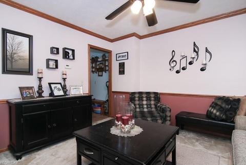 118 Vanderbilt Ct, Elyria, OH 44035 photo 8