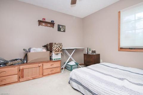 118 Vanderbilt Ct, Elyria, OH 44035 photo 18