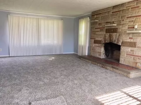 9626 E Center St, Windham, OH 44288 photo 7