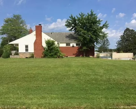 9626 E Center St, Windham, OH 44288 photo 2
