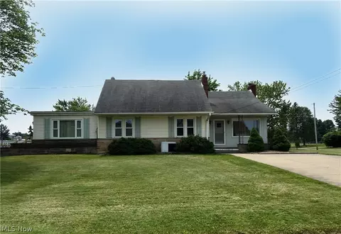 9626 E Center St, Windham, OH 44288 photo 1