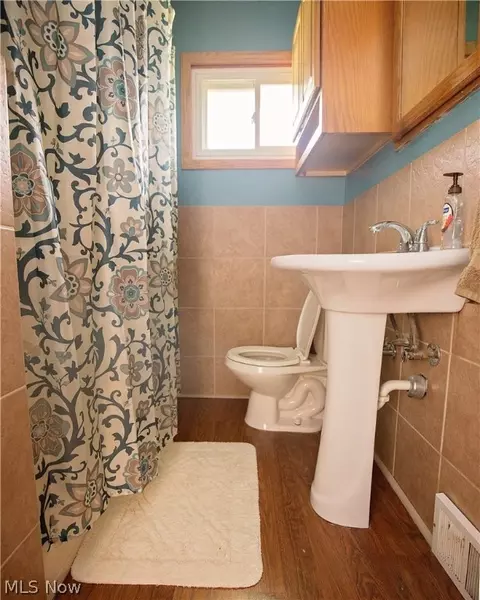 42270 Adelbert St, Elyria, OH 44035 photo 23