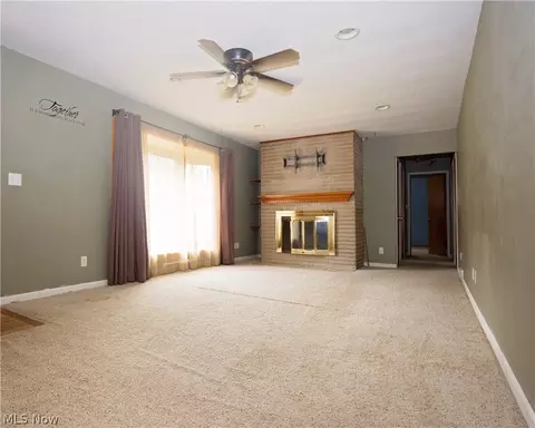 42270 Adelbert St, Elyria, OH 44035 photo 4
