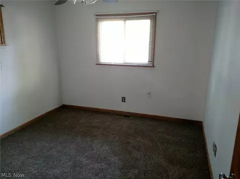 807 Concord Ave, Elyria, OH 44035 photo 11