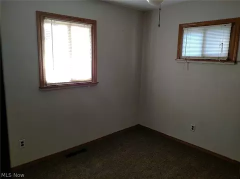 807 Concord Ave, Elyria, OH 44035 photo 10