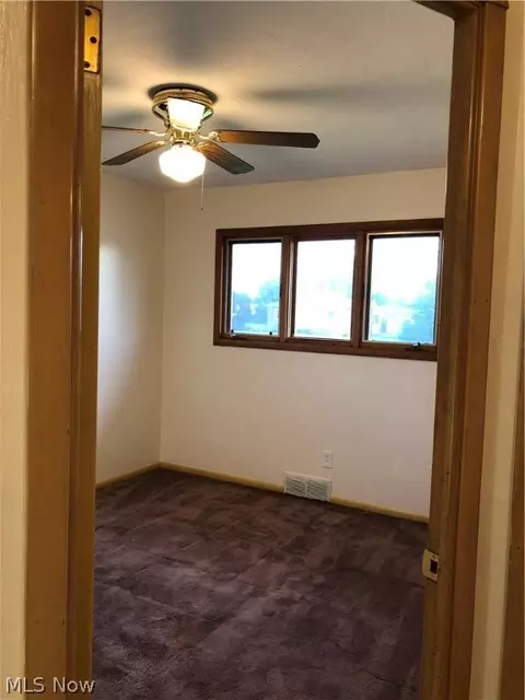 6321 Smith Rd, Brook Park, OH 44142 photo 14