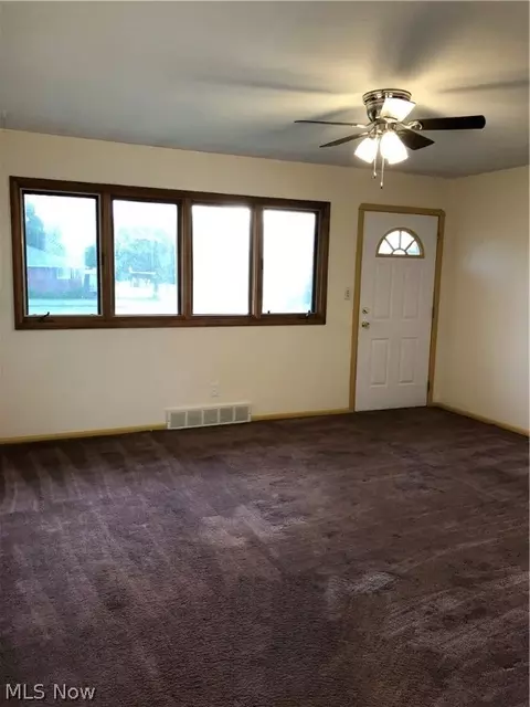 6321 Smith Rd, Brook Park, OH 44142 photo 12