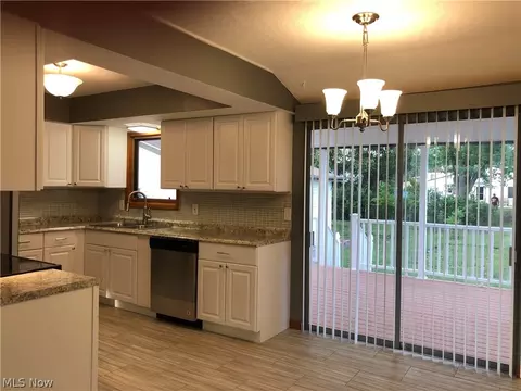 6321 Smith Rd, Brook Park, OH 44142 photo 2