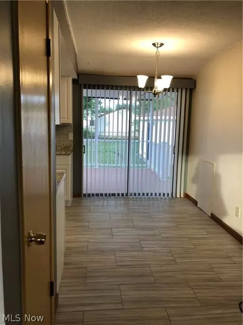 6321 Smith Rd, Brook Park, OH 44142 photo 5