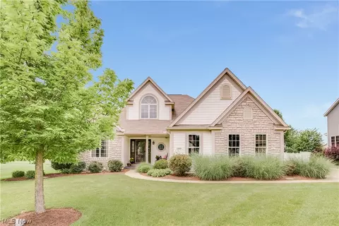 2826 Forestview St NE, Canton, OH 44721 photo 2