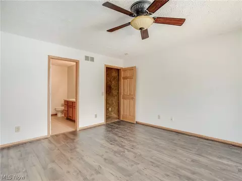 2826 Forestview St NE, Canton, OH 44721 photo 26