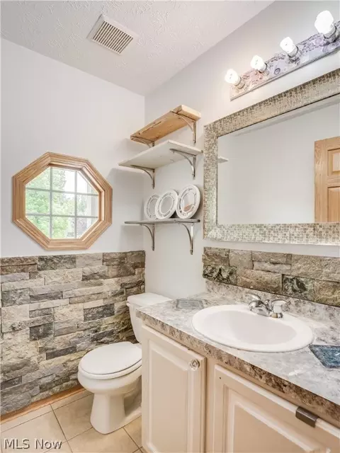 2826 Forestview St NE, Canton, OH 44721 photo 29