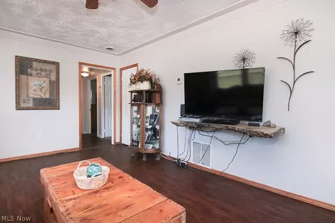 577 Hilliard Rd, Elyria, OH 44035 photo 6