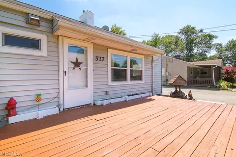 577 Hilliard Rd, Elyria, OH 44035 photo 2