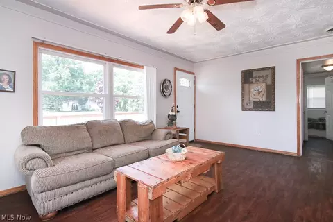 577 Hilliard Rd, Elyria, OH 44035 photo 4
