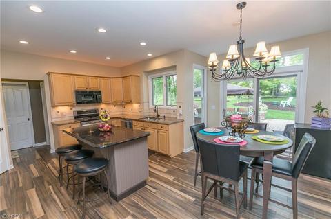 1430 Fireside Trl, Broadview Heights, OH 44147 photo 9
