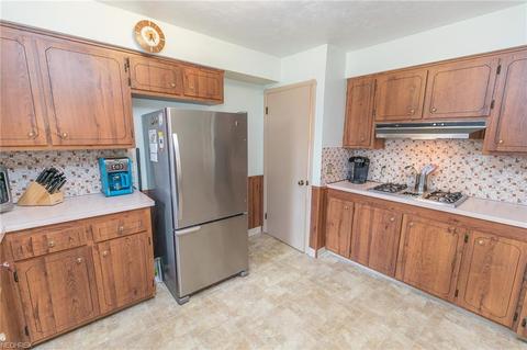 6311 Charles Ave, Parma, OH 44129 photo 10