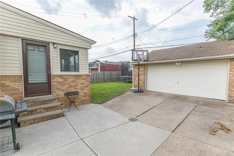 6311 Charles Ave, Parma, OH 44129 photo 30