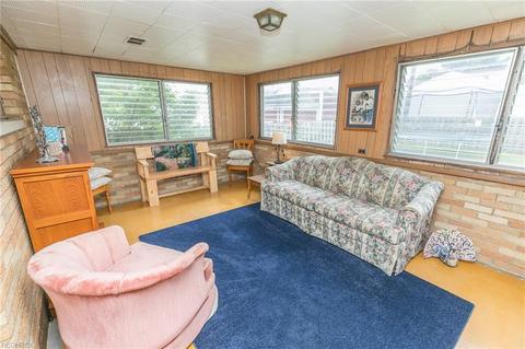 6311 Charles Ave, Parma, OH 44129 photo 21