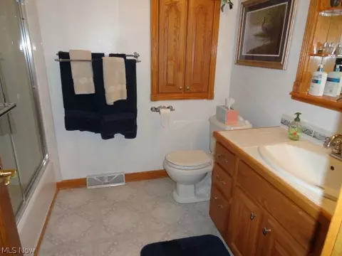 2211 Duncannon Ave NW, Canton, OH 44708 photo 9
