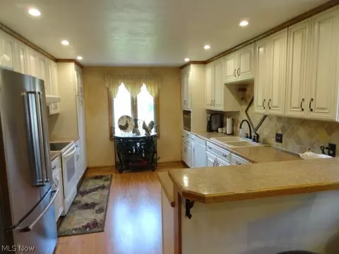 2211 Duncannon Ave NW, Canton, OH 44708 photo 4
