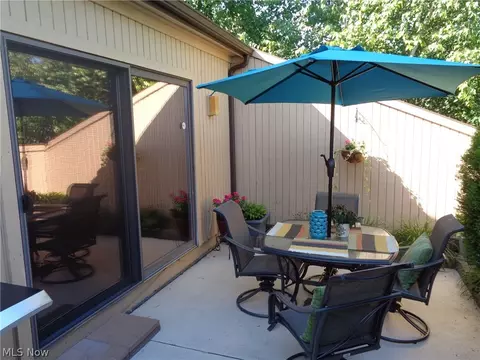 1412 Loop Rd, Kent, OH 44240 photo 3