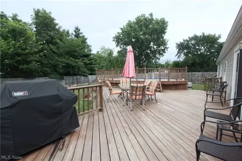 397 Hickory Run, Lagrange, OH 44050 photo 18