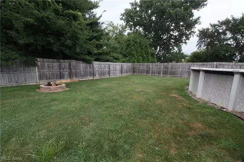 397 Hickory Run, Lagrange, OH 44050 photo 22