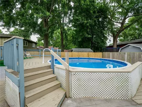 915 Howard St, Elyria, OH 44035 photo 29
