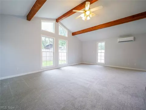 915 Howard St, Elyria, OH 44035 photo 16