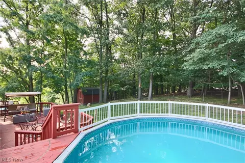 9406 Munich Dr, Parma, OH 44130 photo 33