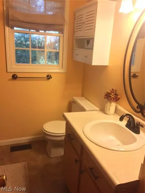 147 Hunter Ave, Munroe Falls, OH 44262 photo 10