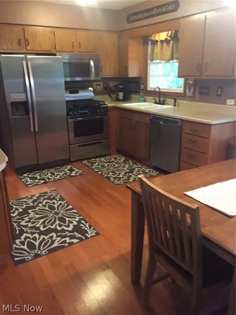 147 Hunter Ave, Munroe Falls, OH 44262 photo 7