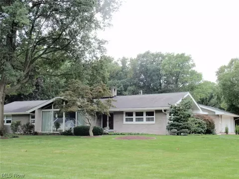 788 Washington Ave, Elyria, OH 44035 photo 1