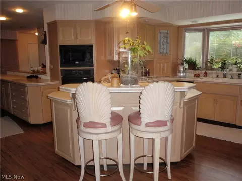 788 Washington Ave, Elyria, OH 44035 photo 12