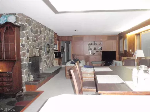 788 Washington Ave, Elyria, OH 44035 photo 8
