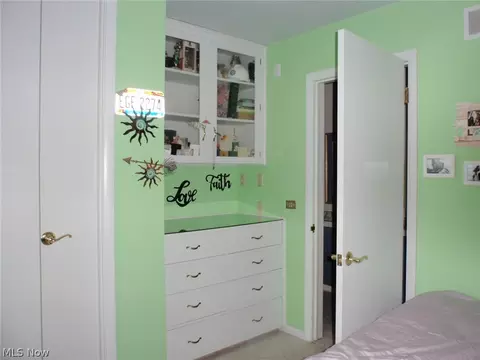 788 Washington Ave, Elyria, OH 44035 photo 21