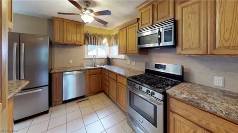 3912 Lake Rd W, Saybrook, OH 44004 photo 3