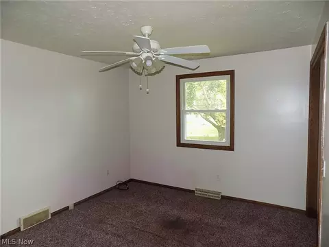 13971 Oak Ave, Beloit, OH 44609 photo 5
