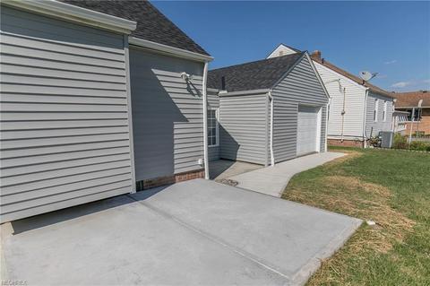 6620 Hillside Rd, Independence, OH 44131 photo 5