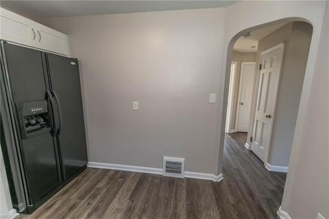 6620 Hillside Rd, Independence, OH 44131 photo 9