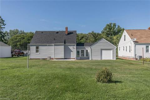 6620 Hillside Rd, Independence, OH 44131 photo 2