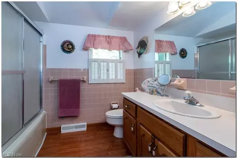 35010 Solon Rd, Solon, OH 44139 photo 14
