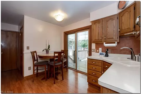 35010 Solon Rd, Solon, OH 44139 photo 6