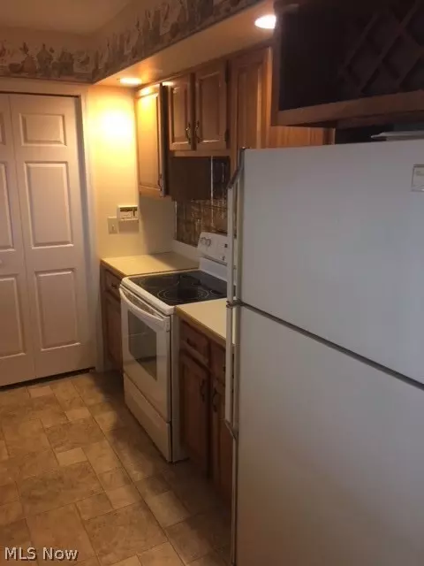 414 Leisure Dr, Huron, OH 44839 photo 3