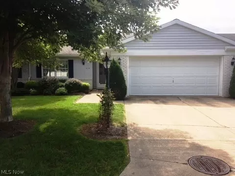 414 Leisure Dr, Huron, OH 44839 photo 1
