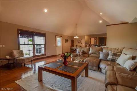 166 Granger Dr, Lagrange, OH 44050 photo 5