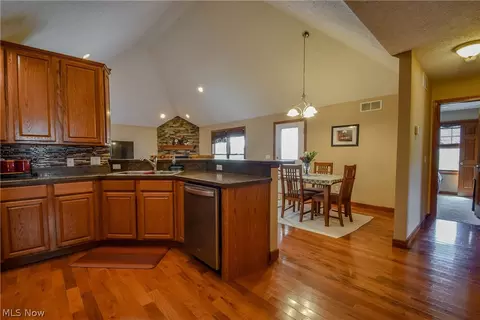 166 Granger Dr, Lagrange, OH 44050 photo 8